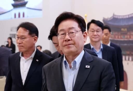 이재명 대통령 "육사 쿠데타 책임 물은 적 있나"…통합사관학교 속도전 지시