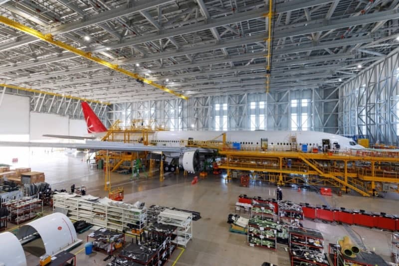 인천공항, '224조' 항공 MRO 허브 도약…보잉 B777 화물기 개조 본격화