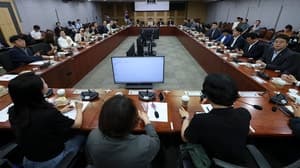 정부 세제개편안에 민주당 '당혹'…국민의힘은 사회주의식 세금이라며 맹공