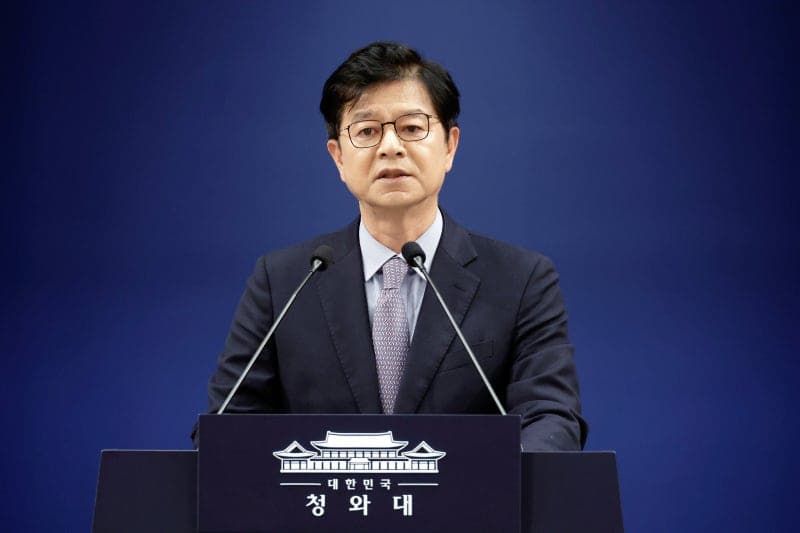 청와대 "과거 관습 탈피해 비상한 주택 공급 대책 마련한다"