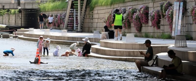 전국 곳곳 39도 극한 폭염…수도권·전남 폭염중대경보 발효