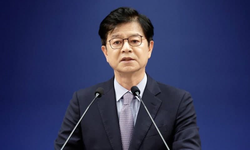 청와대, 대통령 형소법 발언 논란에 제도 개선 위한 질문이라 해명