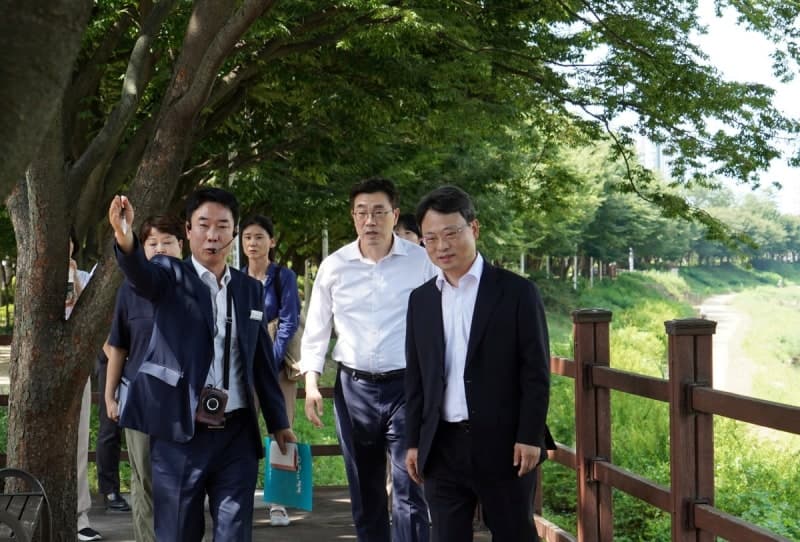 산림청, 폭염 대응 '도시바람길숲' 확대…평택 현장 점검 나서