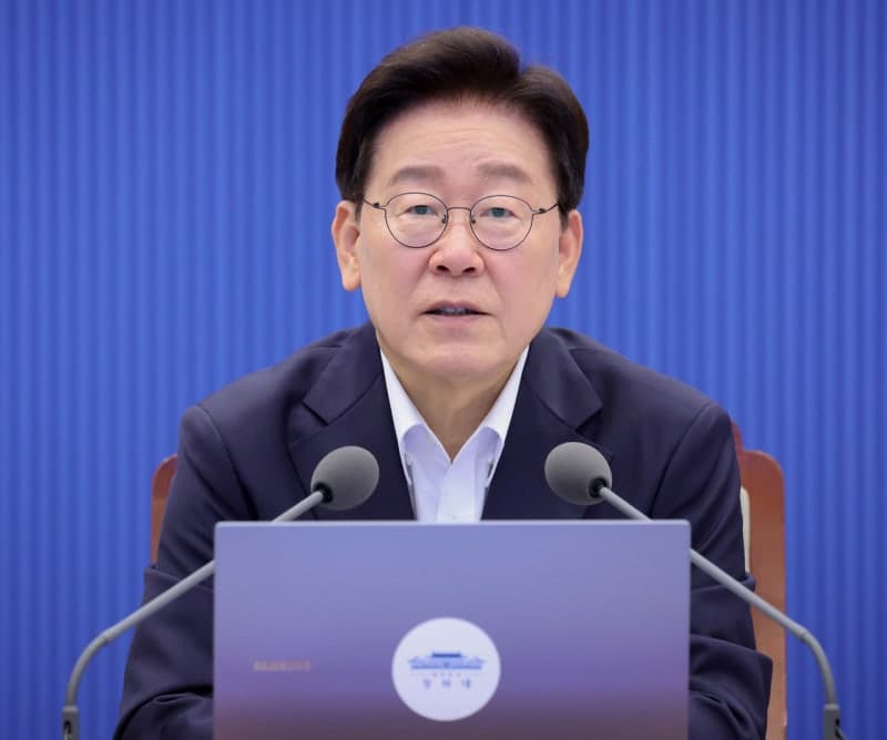 이재명 대통령 재판 재개 필요하다는 응답 51.9%로 절반 넘어