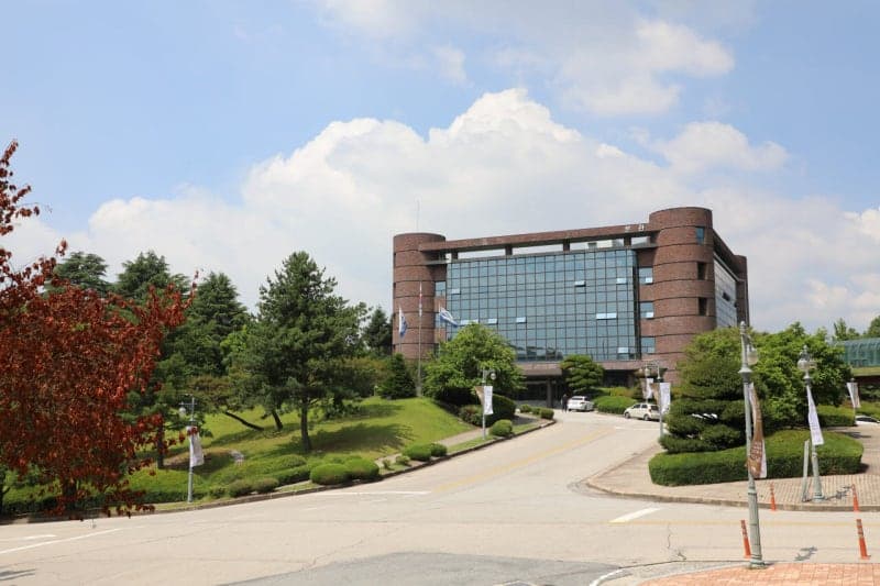 한국연구재단, 연구관리전문기관 최초 'AI 윤리 준수기관' 인증 획득