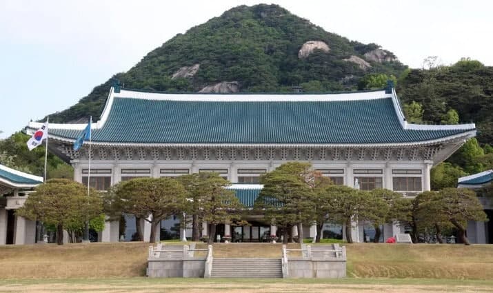 이재명 대통령, 규제합리화위 부위원장에 김태유·국립외교원장에 김흥규 임명