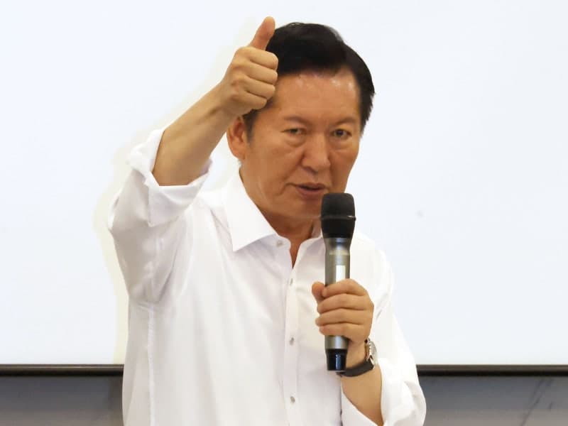 송영길 "정청래, 이인제처럼 대통령 공격하며 모습 닮아가"