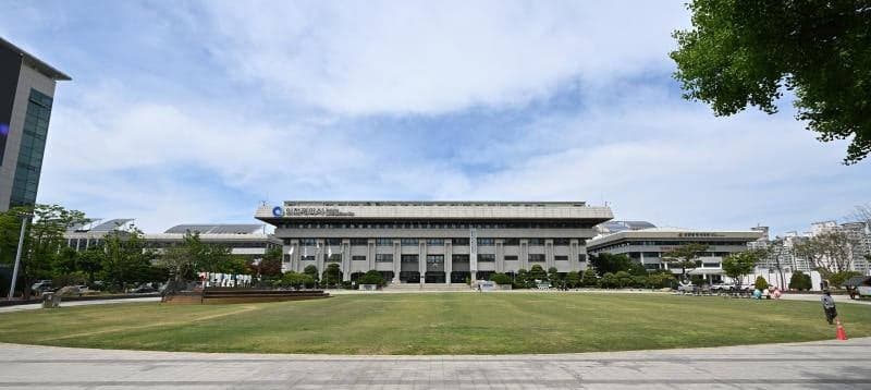 인천시 17조 시금고 공모 시작…신한·농협 수성 vs 하나은행 도전