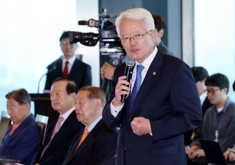 정의화 전 국회의장, 권영진 의원 징계 앞두고 '관용' 호소하며 탄원서 제출