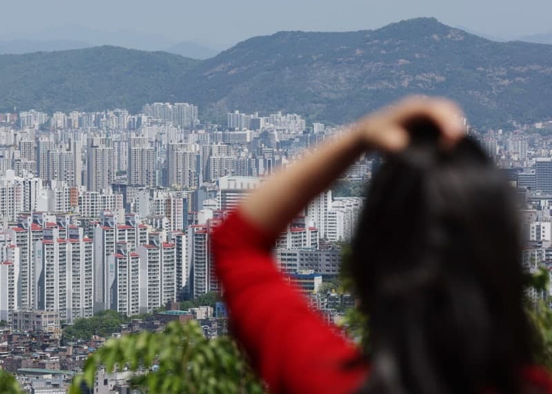 세금 부담에 매도 대신 증여 택했다…서울 아파트 증여 15% 급증