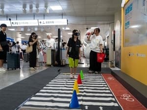 제주여행 출발부터 안전하게…TS, 제주공항서 교통안전 캠페인 전개