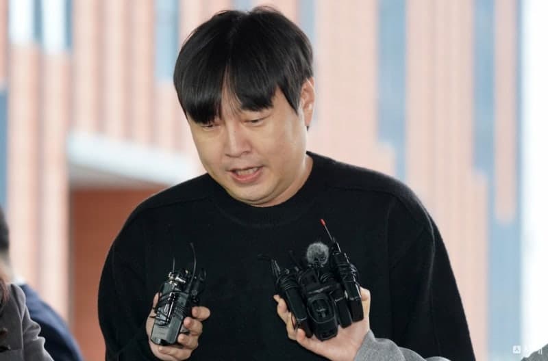 뇌출혈로 쓰러졌던 개그맨 이진호 퇴원…14일 불법도박·음주운전 첫 재판 출석
