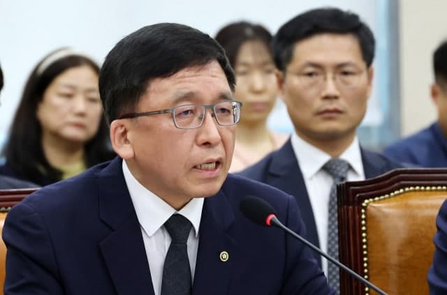 선관위, 투표자 수 오입력 부실 관리 인정…부정선거 의혹엔 선 그어