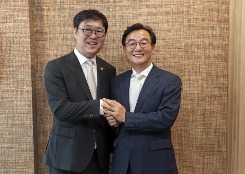 최휘영 문체부 장관-전재수 부산시장, 문화·관광 현안 협력 강화