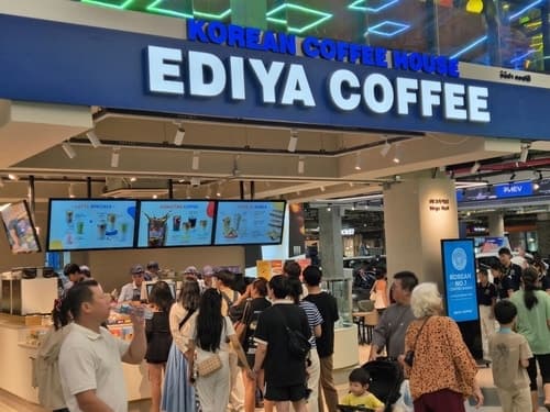 이디야·컴포즈, 라오스·필리핀 1호점 개점…동남아 시장 공략 본격화