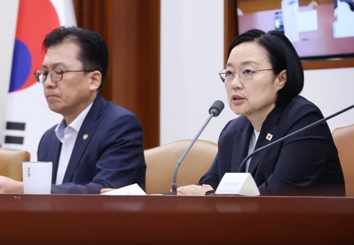 평택 위험물 창고 화재에 한성숙 총리 "가용 소방력 총동원해 인명 검색 최선"