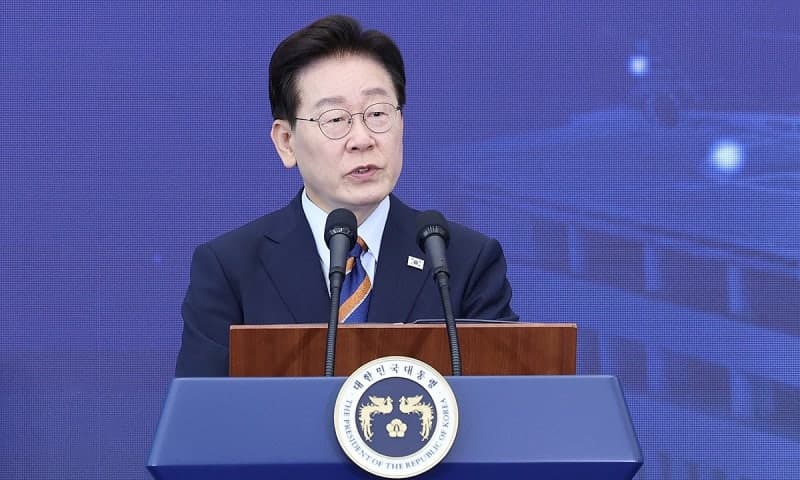 이재명 대통령, SMR·양자 등 '7대 SEED' 미래성장동력 보고회 주재