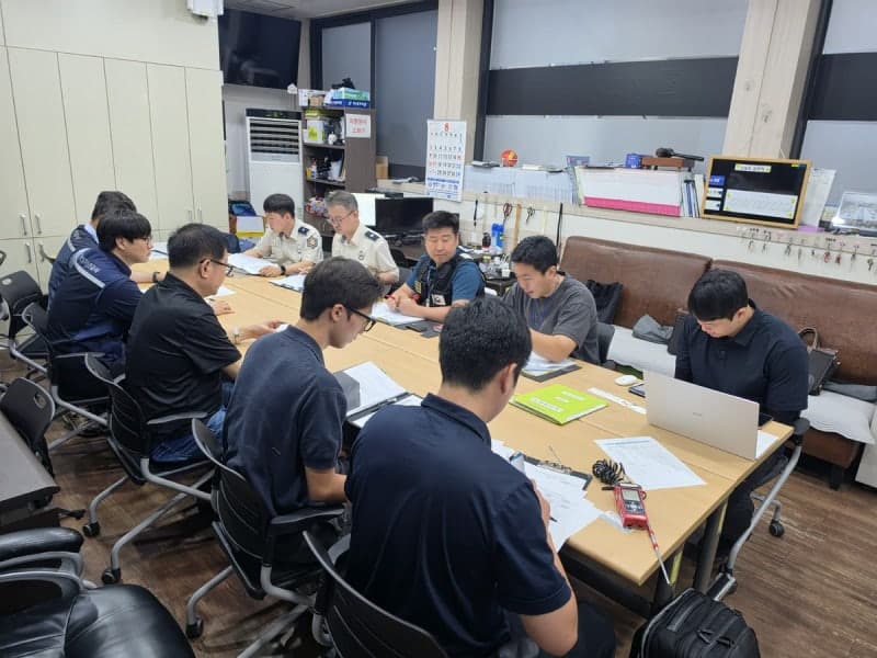 강원소방, 동해 묵호시장 화재 계기로 도내 전통시장 4곳 합동 안전조사