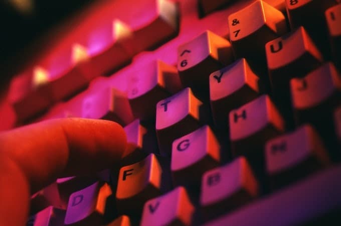 KAIST, '외국발 여론 흔들기' 탐지하는 AI 기술 개발…의심 계정 2.4만 개 식별