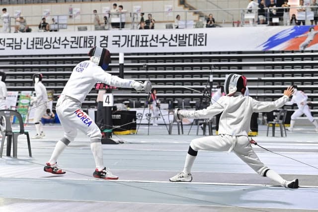 제66회 대통령배 전국남녀펜싱선수권대회 진주서 개막…국가대표 총출동