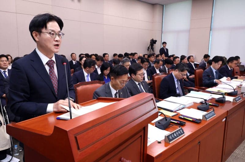 노동부 노란봉투법 하위법령 검토…메가특구 주 52시간제는 산업부와 온도차