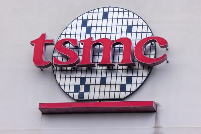 TSMC, 첨단 공정·패키징에 42조 원 투자…소니와도 합작