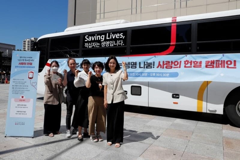 광주신세계, 폭염 속 '사랑의 헌혈 캠페인'…올해부터 연 3회 확대 실시