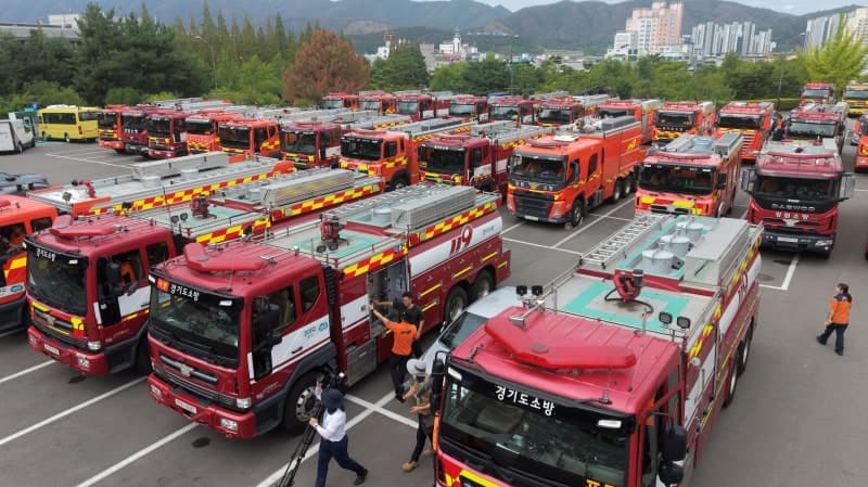 극한 가뭄 경남에 국가소방동원령 발령…전국 소방 물탱크차 200대 집결