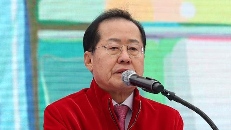홍준표 "부부는 이혼 권장·청년은 폐버스…큰 권력 한순간에 훅 간다"