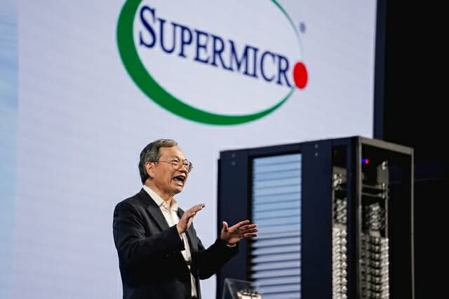 AI 인프라 붐 입증한 코어위브·슈퍼마이크로, 실적·전망 모두 '깜짝'
