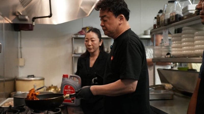 백종원, 美 현지 식당까지 찾았다…TBK 소스 글로벌 공략 속도