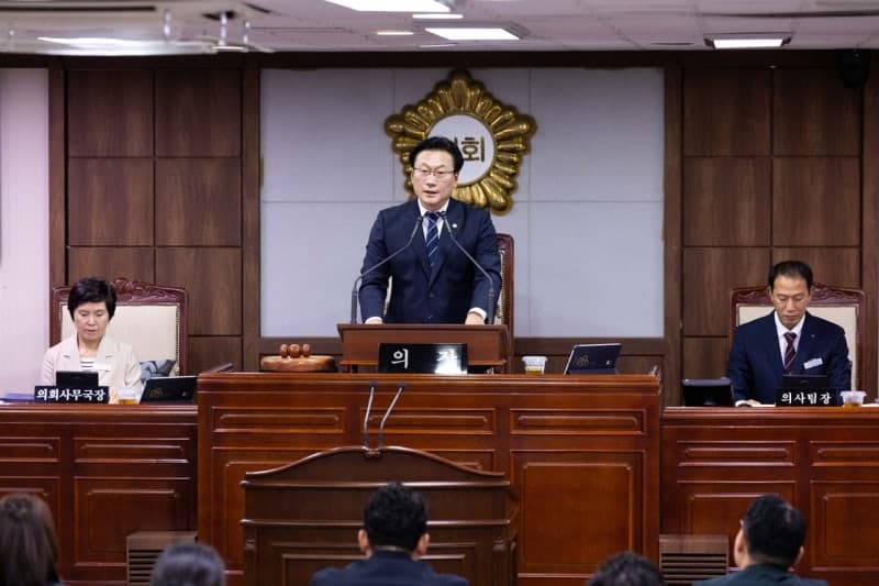 순천시의회, 1조 8020억 추경안 의결…오천그린아일랜드 설계비는 전액 삭감