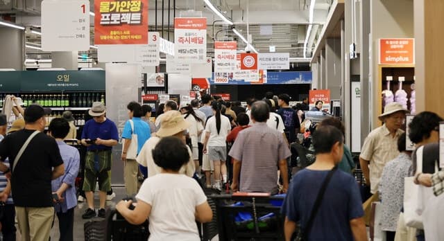 홈플러스 67개 점포 영업 재개…근로자·협력업체 지원 지속
