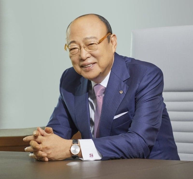 김승연 한화 회장과 세 아들, 올해 상반기 계열사 보수로 203억 원 수령