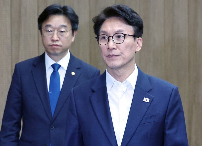민주당, '역사 왜곡' 국회의원 최대 1년 직무 정지하는 국회법 개정안 발의