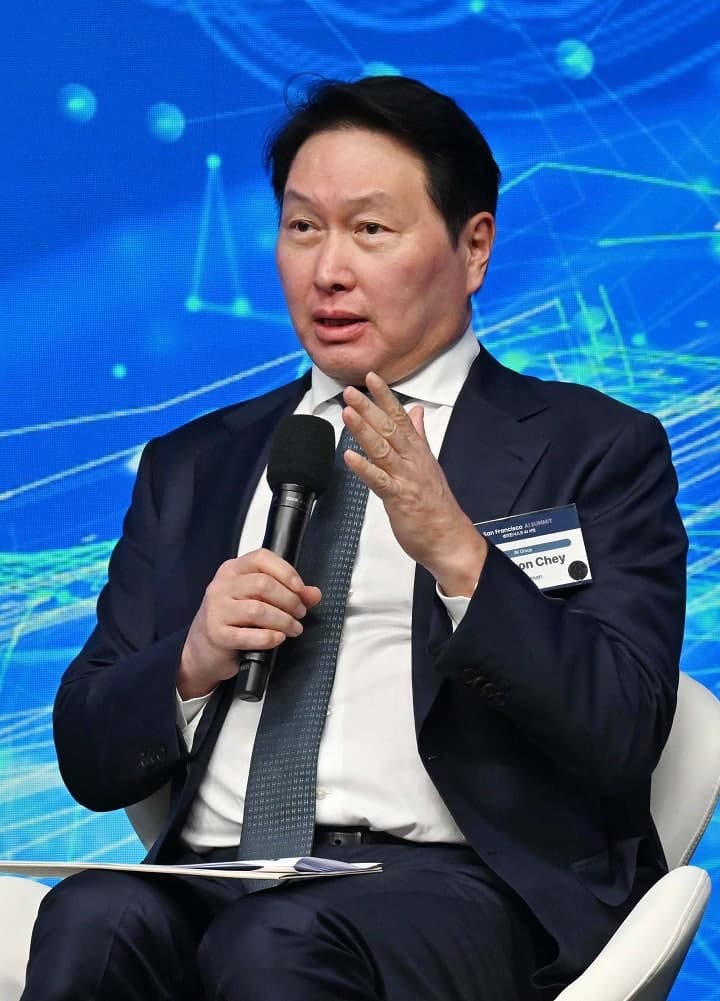 최태원 SK 회장 미국 내 메모리 전공정 팹 건설 검토 중