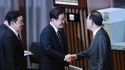 국민의힘 "이재명 대통령 골프 회동은 연임 개헌 위한 포섭 꼼수"