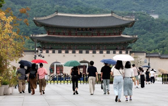 광복절 연휴, 남부지방 최대 250mm 폭우 경고