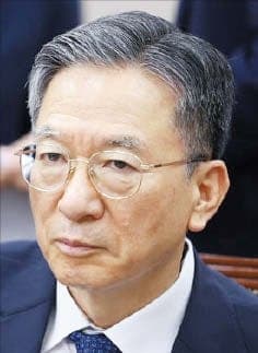 수원지검 집단 퇴정 징계 청구 논란…현직 검사 “징계 근거 밝혀야”