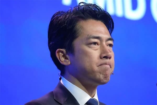 고이즈미 日방위상 등 야스쿠니 참배…현직 방위상 2년 만의 행보