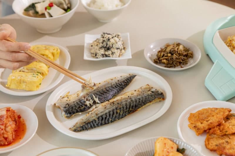 부모와 함께하는 식사 주 1회 늘면 청소년 스트레스 12% 감소한다