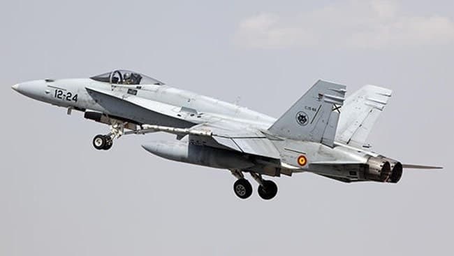 나토 스페인 공군 F-18 전투기, 루마니아 영공 침범 드론 격추