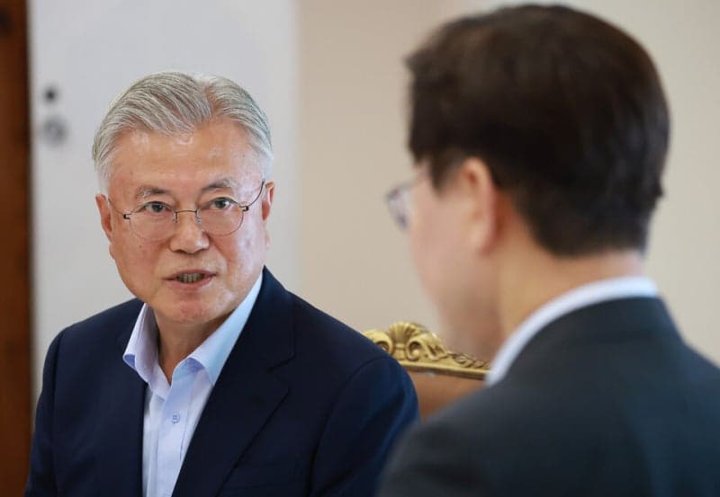 이재명·문재인, 민주당 전당대회서 '단합' 한목소리…'분열은 패배'