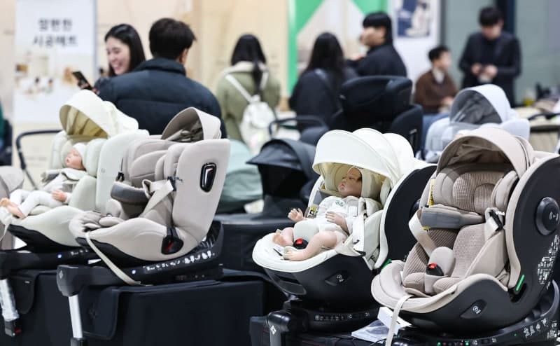 국민연금 출산크레딧 혜택 97% 남성 독식…여성 연금 사각지대 여전