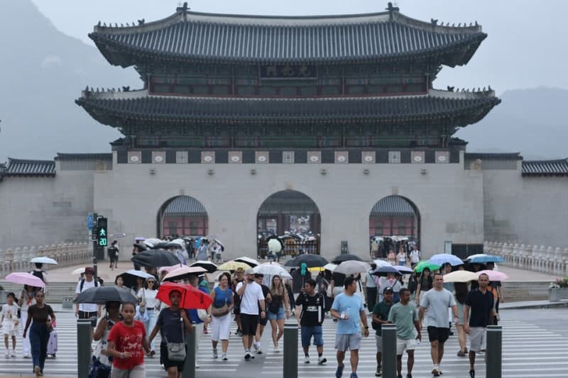 남해안·제주 극한호우 물벼락, 무더위 전환