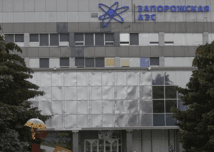 IAEA "자포리자 원전 직원용 정류장서 드론 폭발…16명 사상"