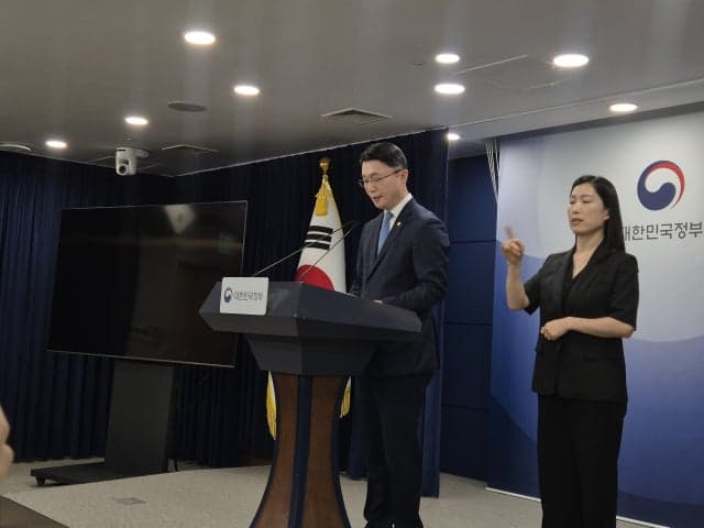 정부, 독파모 2차 평가 통과 3개 팀에 1200억 지원…사업 전면 재검토 나선다