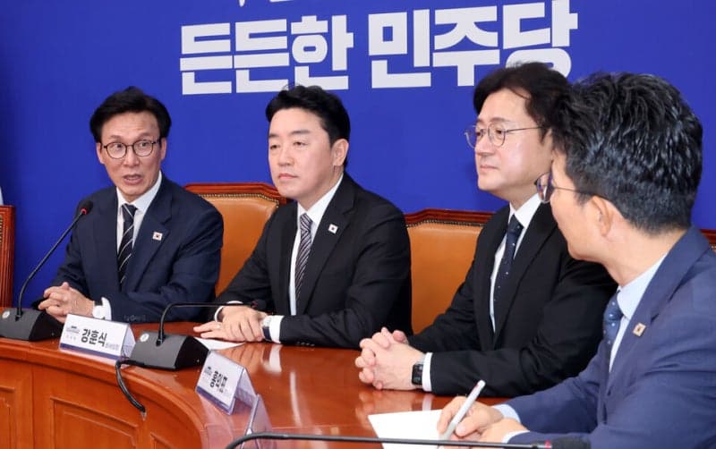 민주당 새 대표 김민석 선출…친청계 최고위원 포진에 여당 공세