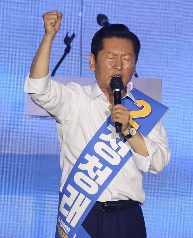 정청래 "비록 졌지만 개혁 의지는 승리…탈당 말고 함께 해달라"