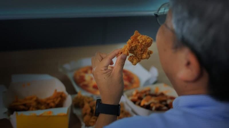 밤마다 야식 찾는 당신, 단순 습관 아닌 '야식증후군' 주의보